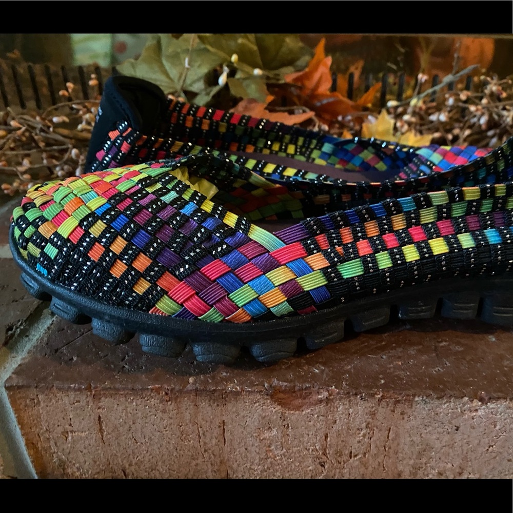 Sketchers multicolor slip on size 7.5